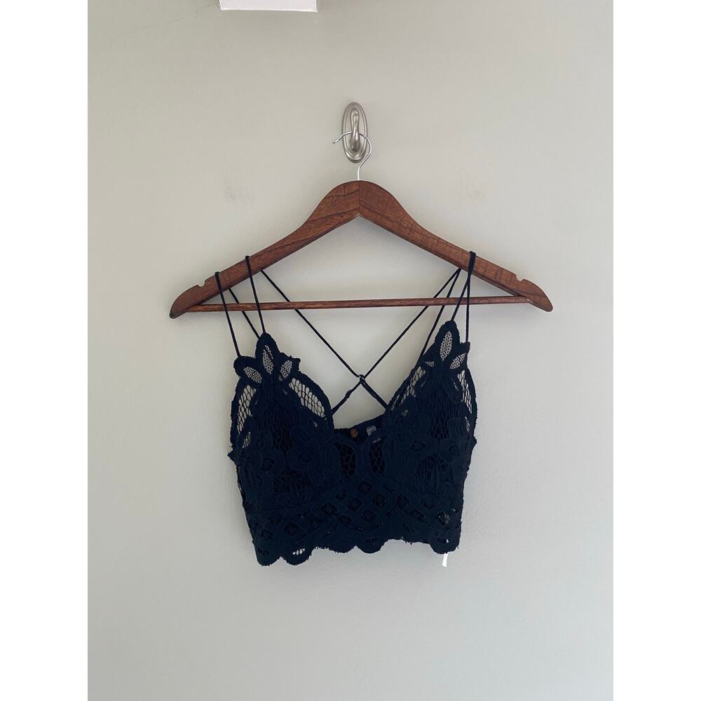 FREE PEOPLE INTIMATELY Adella Bralette in Black Size Women's Small - Picture 2 of 5